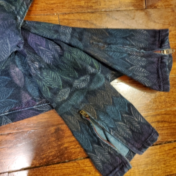 American Eagle printed jeans size 4 - Picture 3 of 5